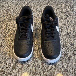 Nike Air Force 1 - Size 13